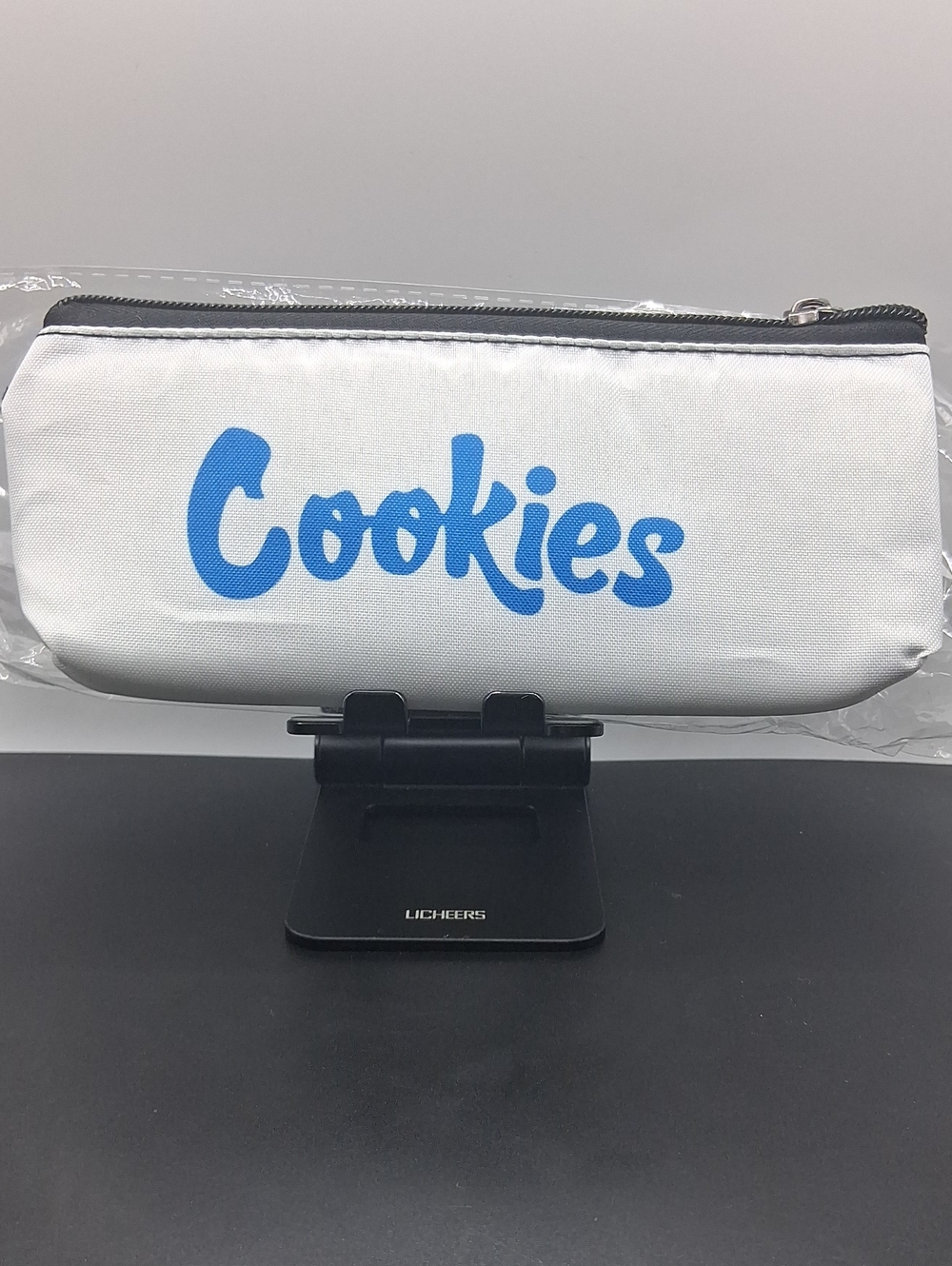 White and Blue Pouch - small zipper pouch.